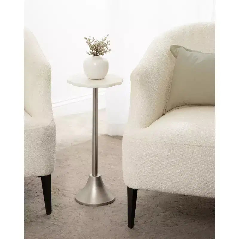 Table d'appoint ronde en marbre festonné et métal noir/doré/argenté pour 1