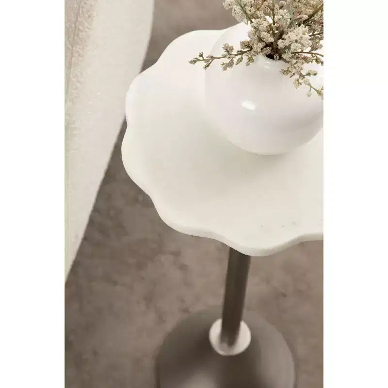 Table d'appoint ronde en marbre festonné et métal noir/doré/argenté pour 1