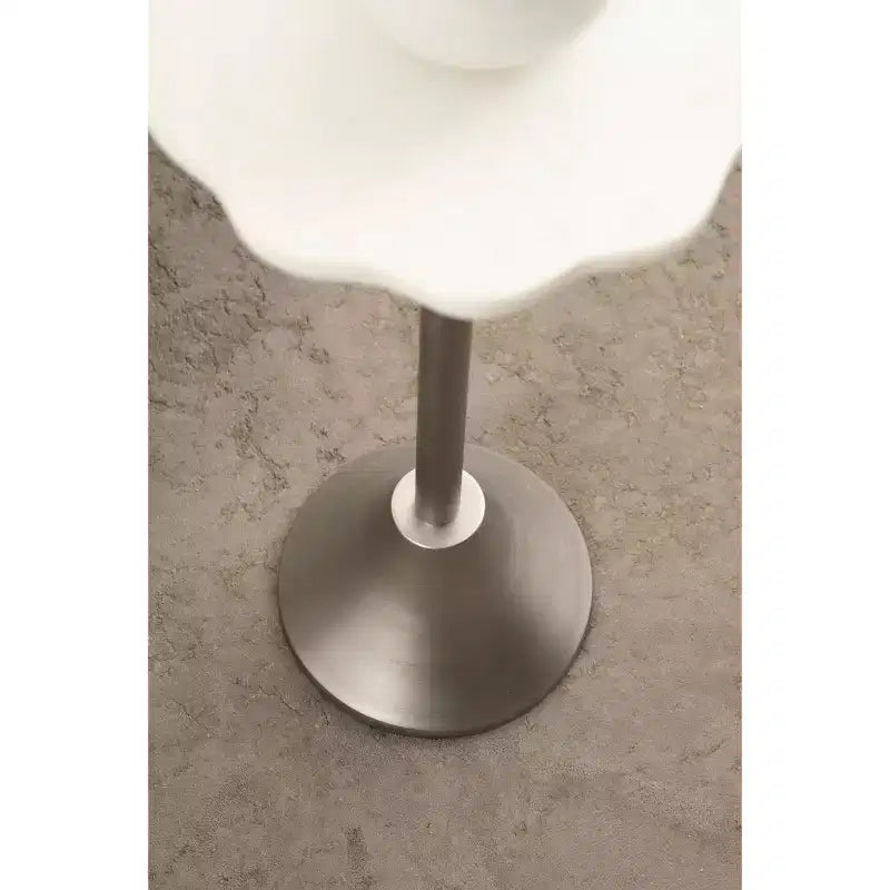 Table d'appoint ronde en marbre festonné et métal noir/doré/argenté pour 1