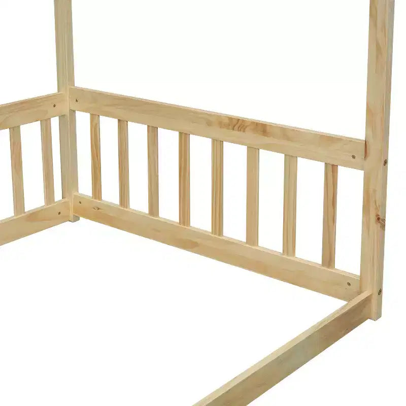 Lit cabane double en bois d'hévéa naturel/blanc avec clôture pour 1 personne