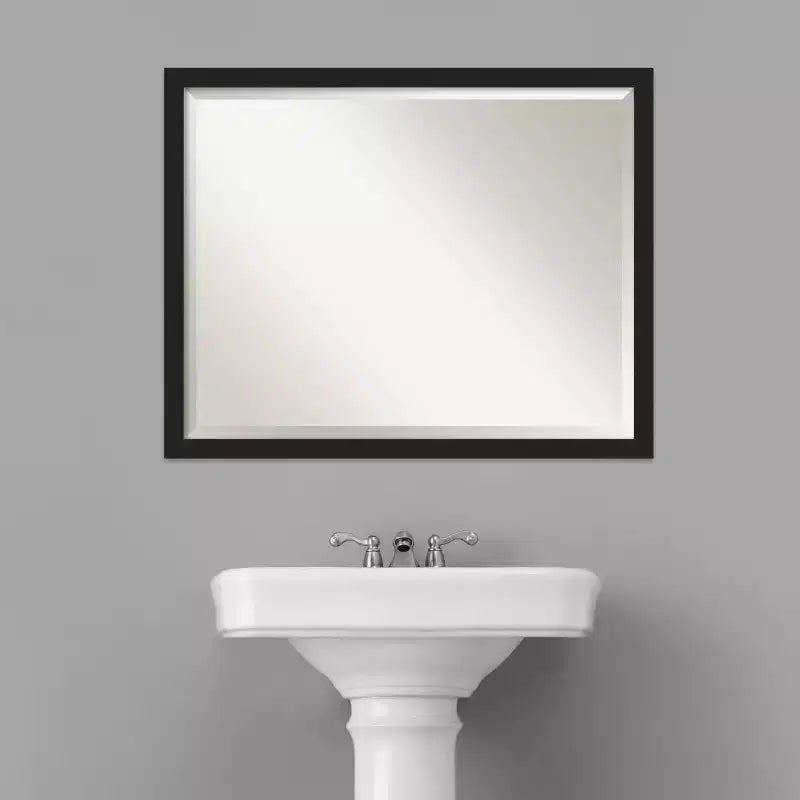 Miroir mural de salle de bain rectangulaire à cadre brossé noir étroit pour 1